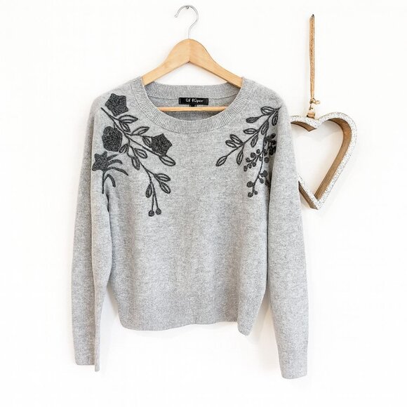 Tahari Womens Floral Embroidered 2Ply Cashmere Crew Neck Sweater LARGE in Gray - Picture 1 of 12